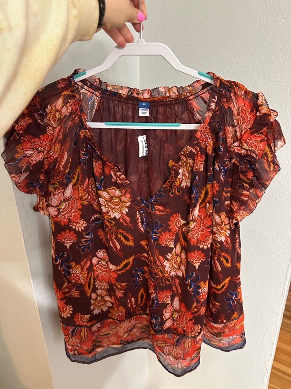 Burgundy Floral Puff-Sleeve Blouse